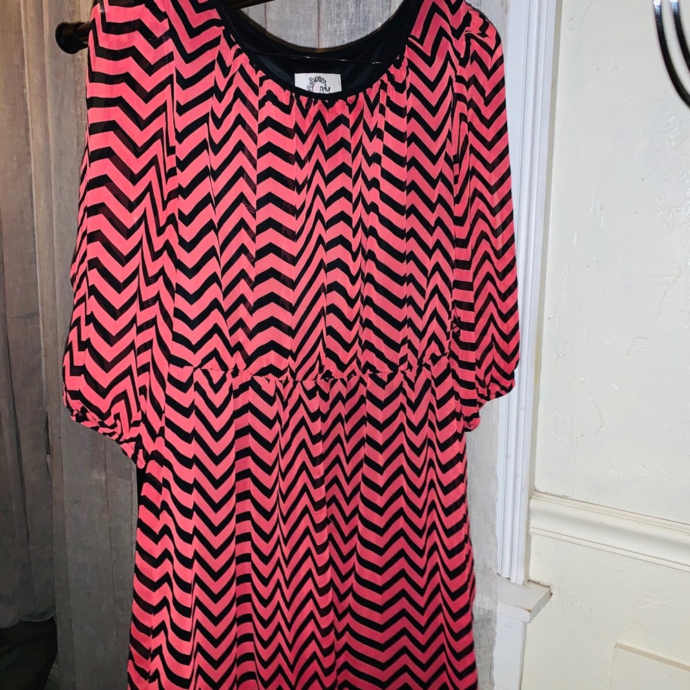 Pink & Black Chevron Dress - L